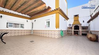 Casa en Lebrija. Casa en venta en la cuba, 4 dormitorios.