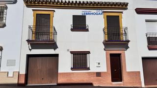 Casa a Lebrija. Casa en venta en la cuba, 4 dormitorios.