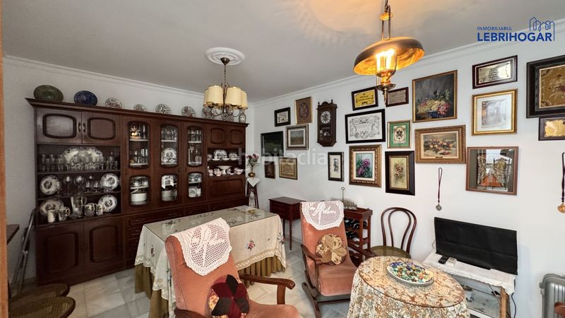 Foto 5c433a84-a473-4225-b5b8-eb7334208726. Casa amb calefacció a Lebrija