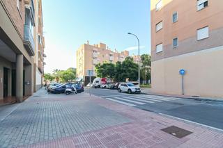 Pis a Motril  ciudad. Piso en rambla alamos