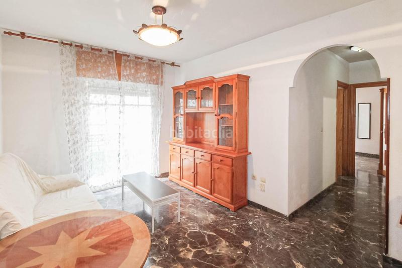 Foto 2c5ae3ed-6102-46aa-8c47-3e3b69b3b1d0. Pis a Centro Salobreña