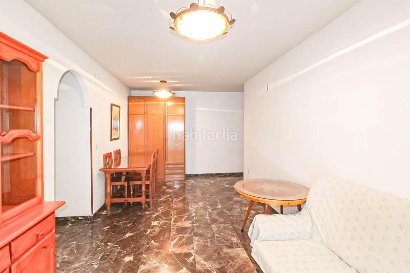 Foto bdd51cd3-3fe1-40a0-9ad6-911e80400f15. Pis a Centro Salobreña