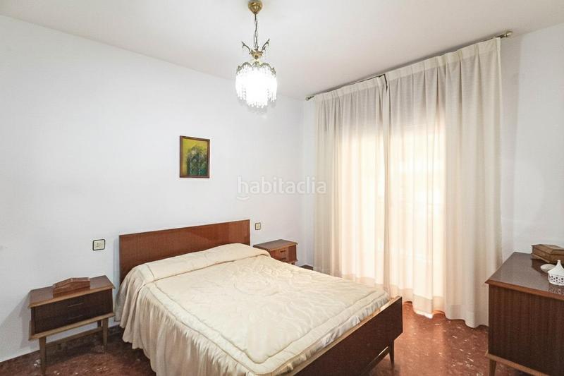 Foto 64180a2f-275f-4fc0-a40d-268aa94da71d. Casa amb aparcament a Motril ciudad Motril