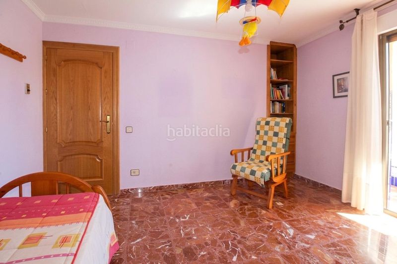 Foto 0e0b3c45-59f2-4153-a7ea-e4f05ddd38aa. Casa amb aparcament a Motril ciudad Motril