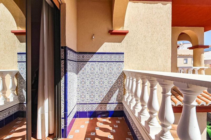 Foto fc9e06b2-244a-4765-9716-c8f834c0316b. Casa amb aparcament a Motril ciudad Motril