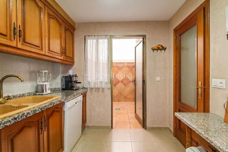 Foto 533a5daa-ac6a-40aa-ab9e-2e8bd165d208. Casa amb aparcament a Motril ciudad Motril