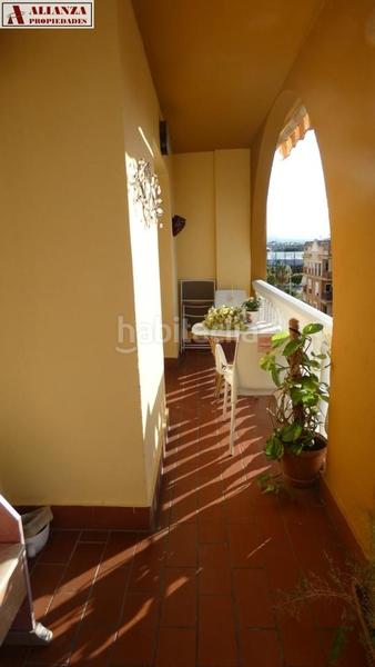 Foto d319c23a-7266-44bb-8ffc-cd23ce691024. Dachwohnung mit parking in Santa Cristina - San Rafael Málaga