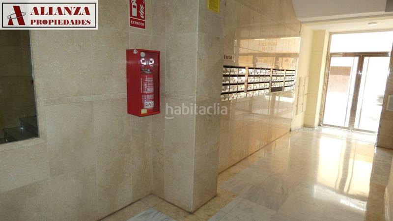 Foto 25c5a2b2-ea4c-428f-9821-9832708b9537. Piso en La Luz - El Torcal Málaga