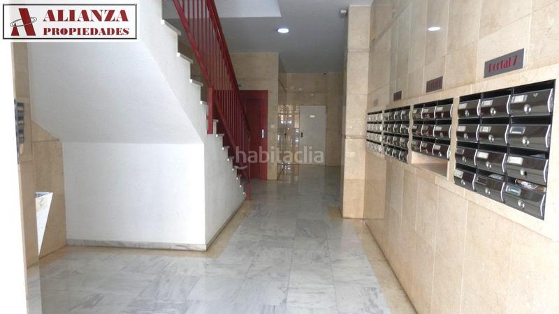 Foto d8d42b83-d963-4749-a028-47a6ba39202a. Piso en La Luz - El Torcal Málaga