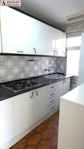 Foto 3f4b2b7a-7ea3-4011-be56-5a91632ff09e. Pis a Santa Cristina - San Rafael Málaga