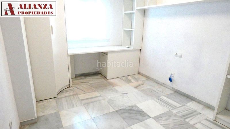 Foto 317a854f-2860-46ca-b28b-14618fe16bb3. Pis amb aparcament piscina a Paseo Marítimo Oeste - Pacífico Málaga