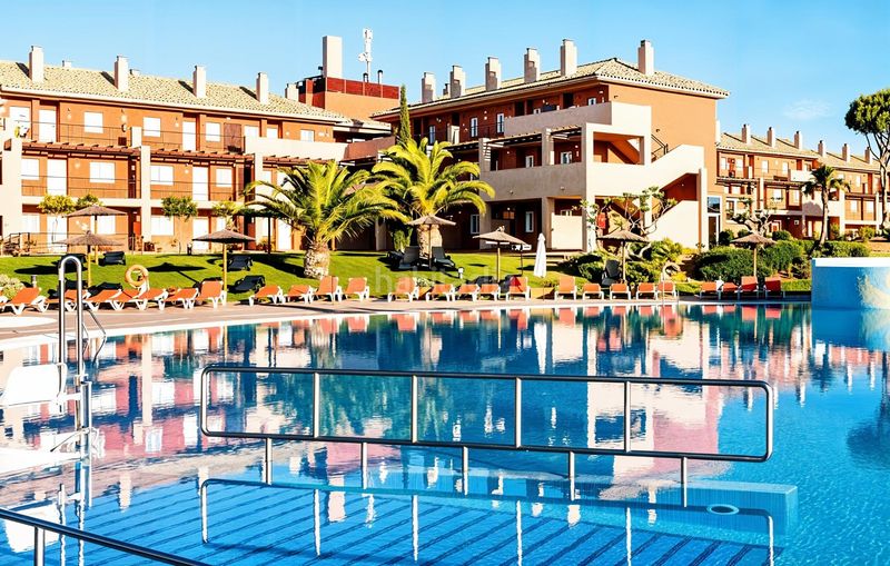 Foto 06b282a6-4056-4e09-8617-f4ad87d62b69. Casa adossada amb aparcament piscina a Novo Sancti Petri Chiclana de la Frontera