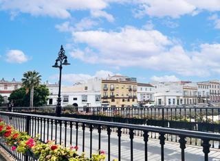 Bâtiment à usage industriel à Núcleo urbano. Magnifica bodega en el centro de chiclana