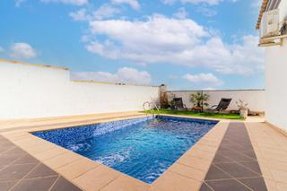 Xalet en Ncleo urbano. Estectacular chalet con piscina