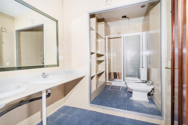 Foto 05be7418-952f-4bd7-a3c1-2b1406905f63. Casa increible casa con garaje y azotea en La Banda - Campo de Fútbol Chiclana de la Frontera