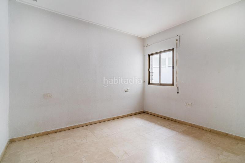 Foto 0de8199c-026c-4dd1-82e5-6a1ad6911d84. Casa increible casa con garaje y azotea en La Banda - Campo de Fútbol Chiclana de la Frontera