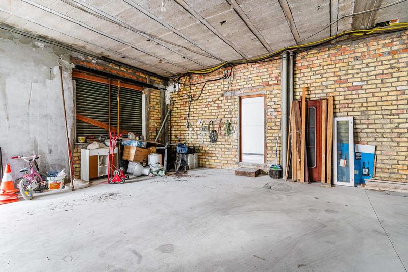 Foto 26c7bc23-87ff-48b1-98d7-1d74b04464ff. Casa increible casa con garaje y azotea en La Banda - Campo de Fútbol Chiclana de la Frontera