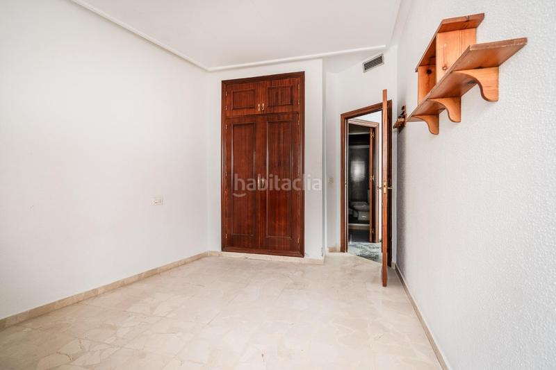 Foto 27f2e218-d2a3-47c7-b433-3fc11e92ccbf. Casa increible casa con garaje y azotea en La Banda - Campo de Fútbol Chiclana de la Frontera