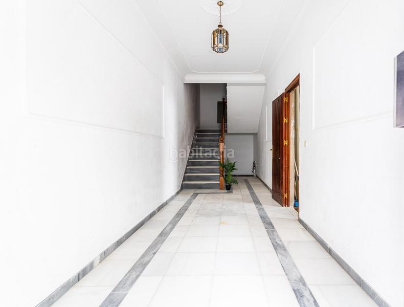 Foto 8d9468ed-4c59-416e-9bdb-f4a7a27442d2. Casa increible casa con garaje y azotea en La Banda - Campo de Fútbol Chiclana de la Frontera