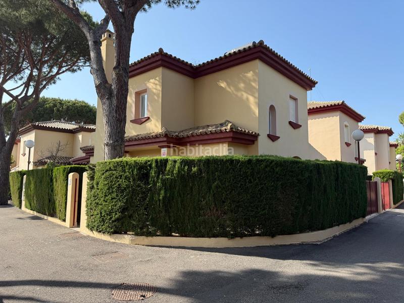 Foto 921979e1-bf87-4c11-b653-c9a26401a16e. Maison jumelée avec chauffage piscine dans Novo Sancti Petri Chiclana de la Frontera