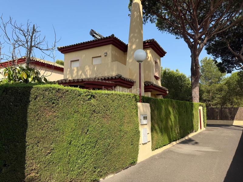 Foto c2cd0f63-10e1-4b59-a3b7-210fa632ffd3. Maison jumelée avec chauffage piscine dans Novo Sancti Petri Chiclana de la Frontera