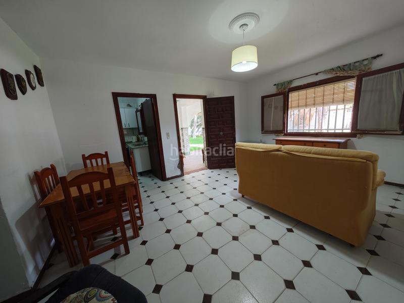 Foto c74b3644-123c-49c6-8c9c-6ea79a18d829. Chalet en calle jurel el 1 increible chalet en La Barrosa en Chiclana de la Frontera