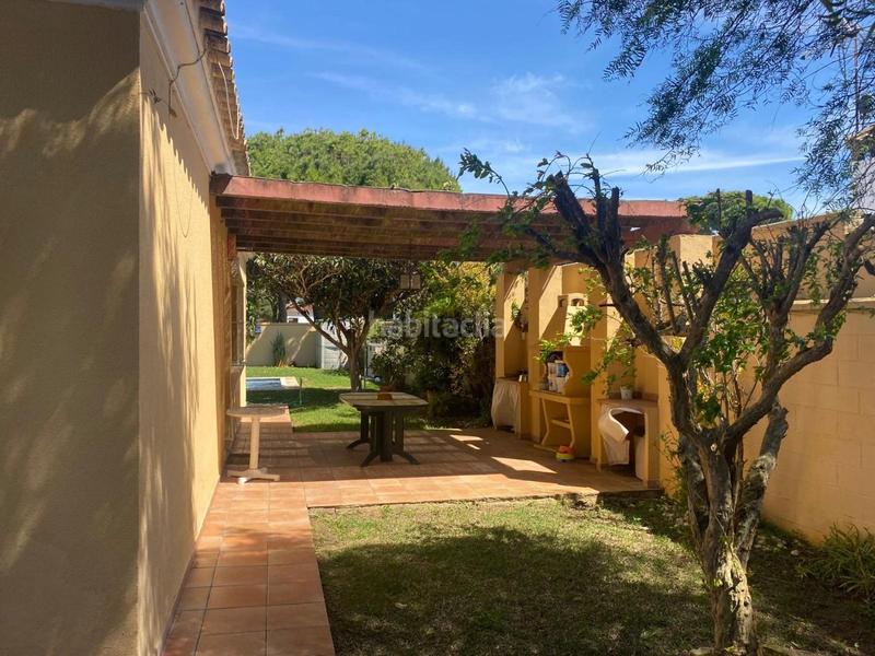 Foto 06de165c-2ccb-46f6-a48f-d3c803585ab5. Chalet con parcheggio piscina in Las Lagunas - Campano Chiclana de la Frontera