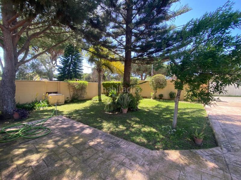 Foto 29366892-0f8e-4cd6-935a-8f5bff99f819. Chalet con parcheggio piscina in Las Lagunas - Campano Chiclana de la Frontera