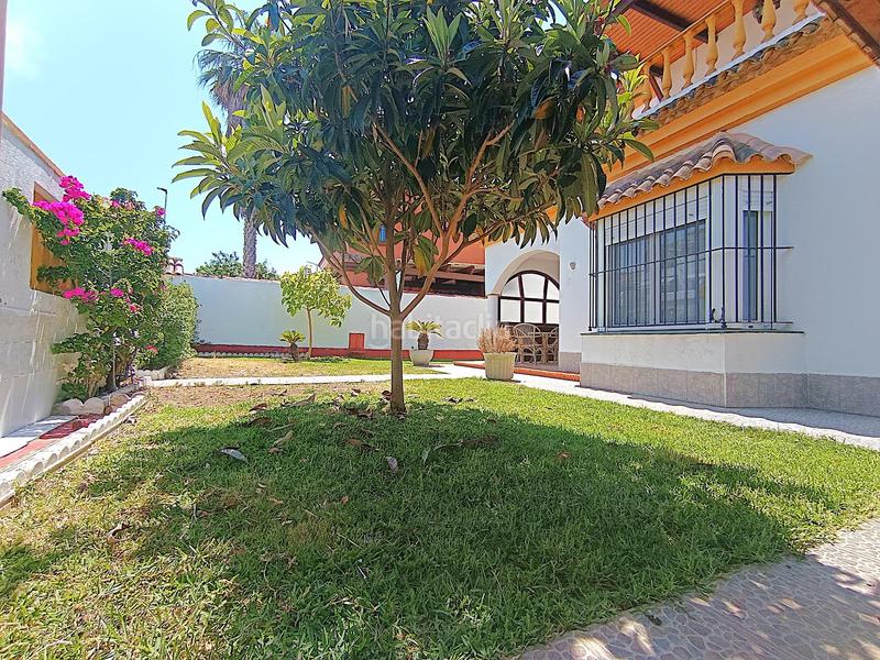 Foto a37e99f6-49cb-46e6-b039-e9b5d6a9e60c. Chalet avec parking dans Sancti Pietri Chiclana de la Frontera