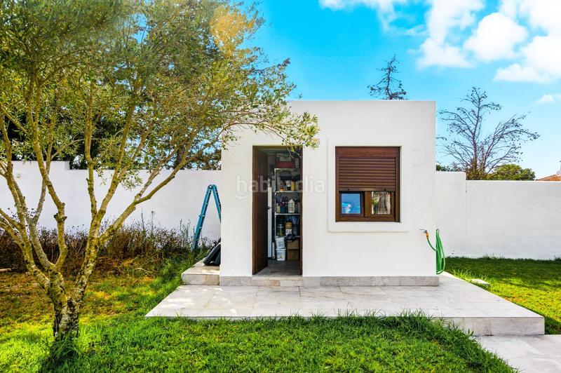 Foto 5e2f6c52-ba58-4fd3-b4f4-b2069e11e605. Chalet increible chalet con piscina y amplia parcela en hozanejos en Chiclana de la Frontera