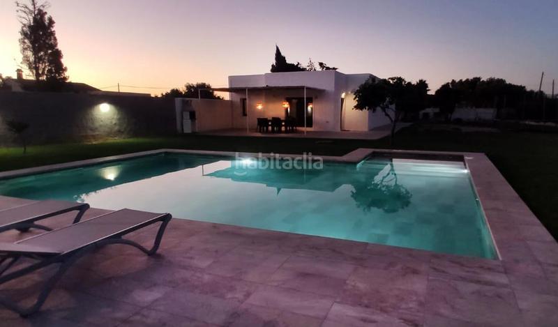 Foto a398aad6-9ea9-46fd-98b3-a5ba0f0c3678. Chalet increible chalet con piscina y amplia parcela en hozanejos en Chiclana de la Frontera