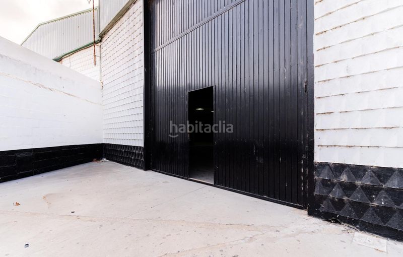 Foto e6ab755b-4e2d-49b9-9337-83918643ed1d. Nau industrial a León Herrero - Bahía sur San Fernando