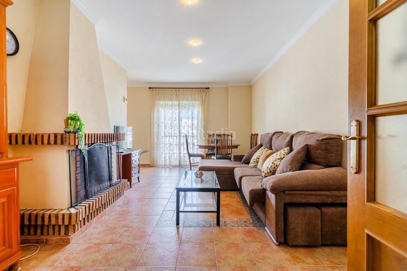 Foto f6b9dd16-54f5-4c3e-b44e-6c5d7e189425. Casa increible casa en el mayorazgo con amplio garaje y patio privado en Chiclana de la Frontera