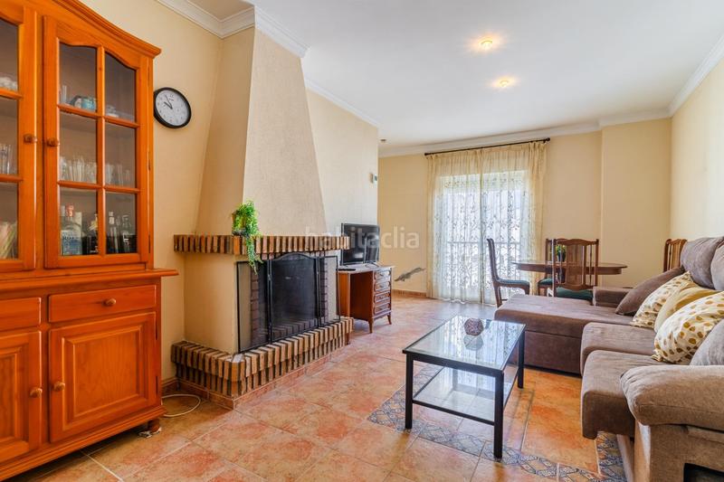 Foto f8e0b011-ce4a-4842-8978-842a88a31c8f. Casa increible casa en el mayorazgo con amplio garaje y patio privado en Chiclana de la Frontera