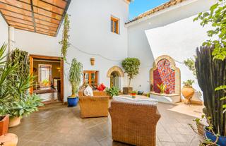 Casa a Medina - Sidonia. Impresionante casa reformada con patio andaluz