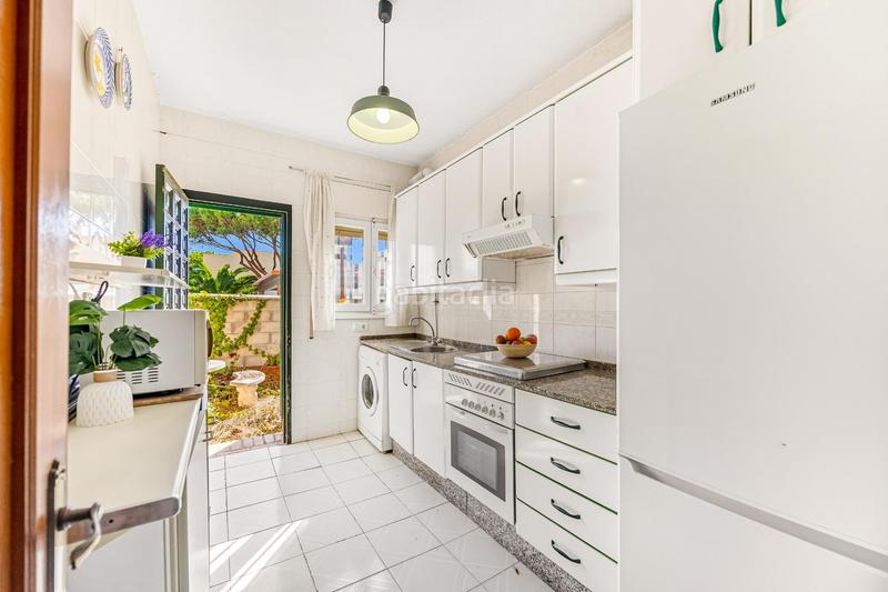 Foto 60f603fb-755e-46f5-b9a9-8dd90a7750a9. Xalet amb aparcament a La Barrosa Chiclana de la Frontera