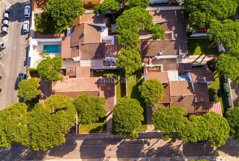 Foto d52f05e1-115a-4ca1-abc0-0b41099a7cf3. Xalet amb aparcament a La Barrosa Chiclana de la Frontera