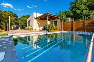 Xalet a Pelagatos - Pago del Humo. Increible finca con dos viviendas y piscina en 8.320m2