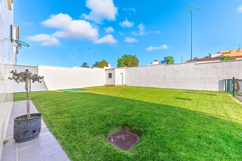 Foto 521c6814-eed5-4783-aad8-f7ad88332526. Pis amb aparcament piscina a La Banda - Campo de Fútbol Chiclana de la Frontera