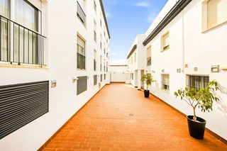 Pis a Núcleo urbano. Bonito piso en la zona del santo cristo de 2 dormitorios baño co