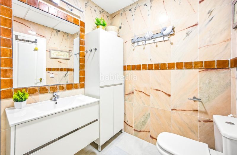 Foto c990b893-433d-41ca-90bc-f152d38be501. Apartament amb aparcament piscina a Novo Sancti Petri Chiclana de la Frontera