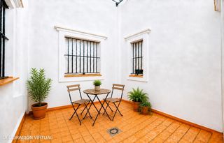 Etagenwohnung in Núcleo urbano. Bajo en el mayorazgo con plaza de garaje