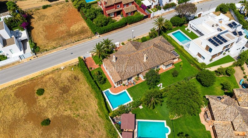 Foto 02f71308-4462-4055-918c-ed3ff5509e2e. Xalet amb calefacció aparcament piscina a Novo Sancti Petri Chiclana de la Frontera