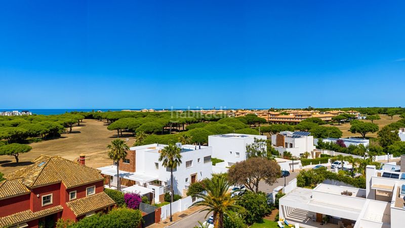 Foto 1a97ae2c-446d-44c7-9b05-1e686d1411ec. Xalet amb calefacció aparcament piscina a Novo Sancti Petri Chiclana de la Frontera