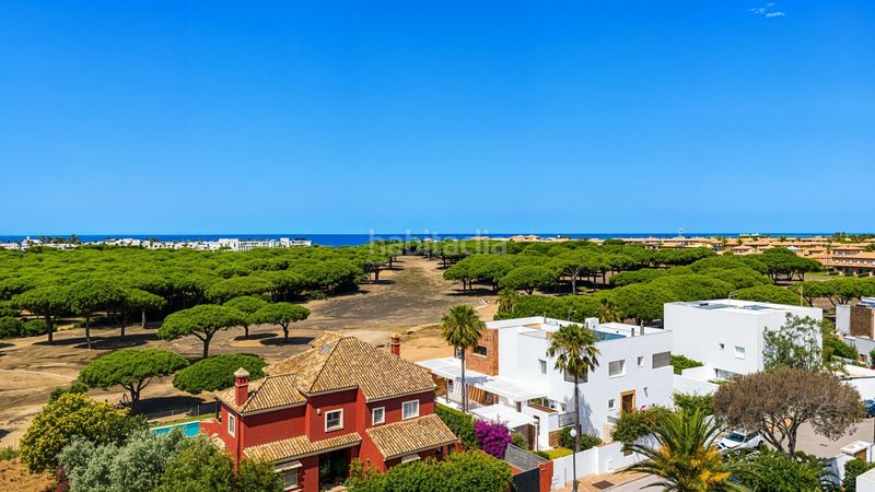 Foto 768b81e2-e676-4f1c-a0e6-be6e7b1389f6. Xalet amb calefacció aparcament piscina a Novo Sancti Petri Chiclana de la Frontera
