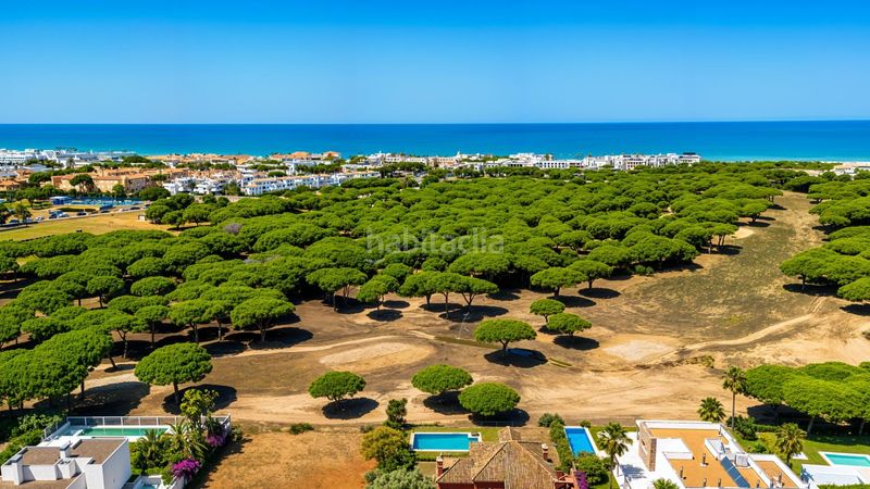 Foto 7748b598-6e23-43c1-b6ab-86e9c6b7c97c. Xalet amb calefacció aparcament piscina a Novo Sancti Petri Chiclana de la Frontera