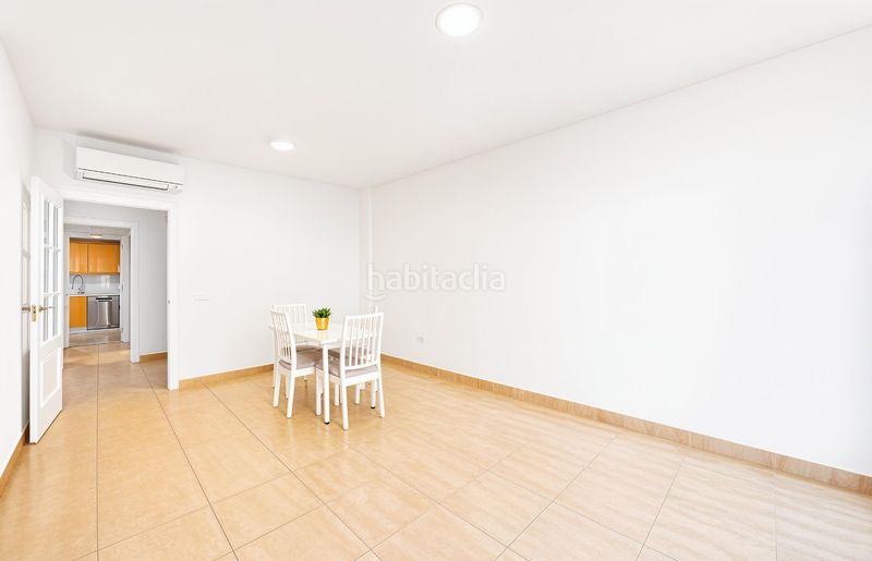 Foto 08eaf728-fb68-4e2d-8ac0-94a22b9cdcd9. Casa adossada amb calefacció aparcament a Núcleo urbano Chiclana de la Frontera