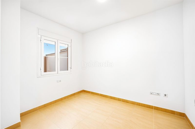 Foto dc7957e9-f03e-4981-97c6-c457bf518466. Casa adossada amb calefacció aparcament a Núcleo urbano Chiclana de la Frontera