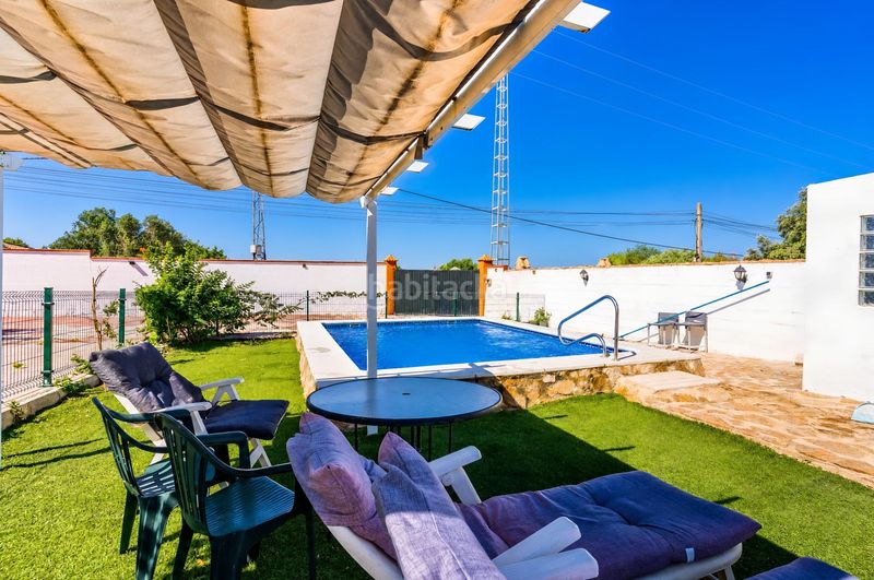 Foto 4d1760ff-22ea-4d62-84f5-4fc03678e2de. Xalet amb aparcament piscina a Los Franceses - La Vega Chiclana de la Frontera