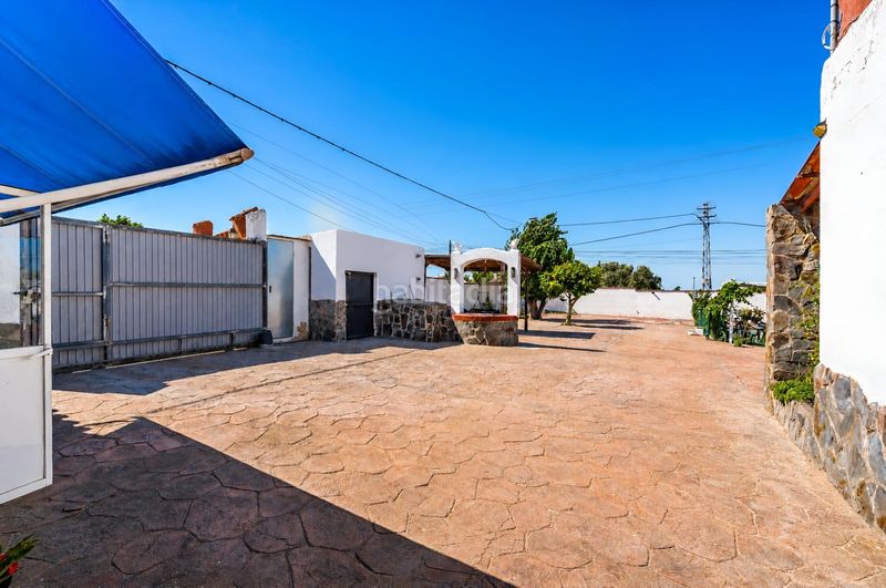 Foto 4e9d8f94-7a4d-47e2-8aea-31be4ab64ab8. Xalet amb aparcament piscina a Los Franceses - La Vega Chiclana de la Frontera